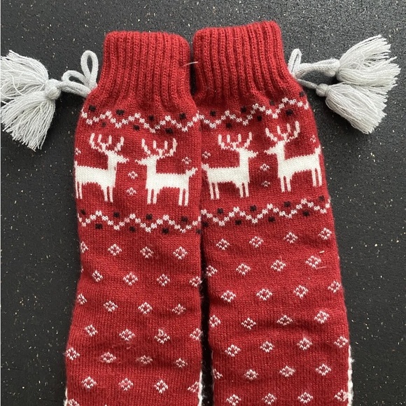 Muk Luks Slippers Socks WomensM/XL Size 8-10 Red Reindeer Deer Slip Resi… - Picture 4 of 7
